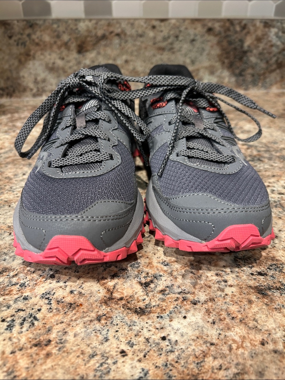 Saucony Excursion TR 14 Women's Gray and Pink/Coral Trail Running Sneakers 7 - Picture 2 of 9